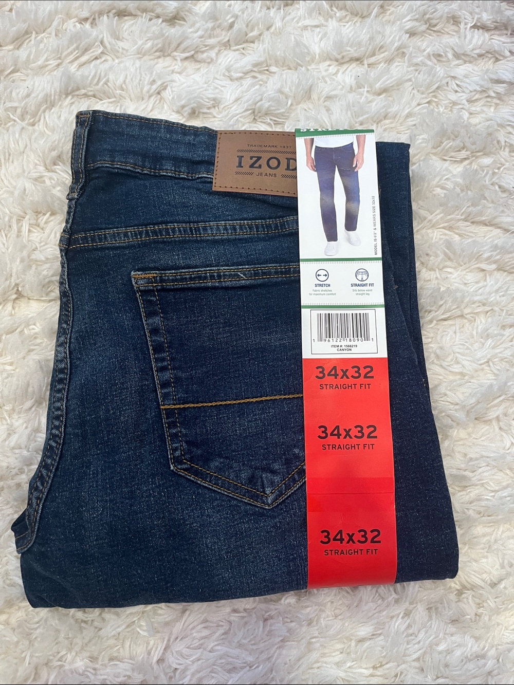 NWT IZOD Men’s Straight Fit Dark Blue Jeans - 34x32